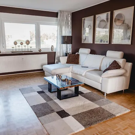 Me Homes - Grosse Moderne Designer-Wohnung Fuer Urlaub Und Business - Mit Kueche, Buero, Balkon Und 2 Parkplaetzen Bayreuth Exterior photo